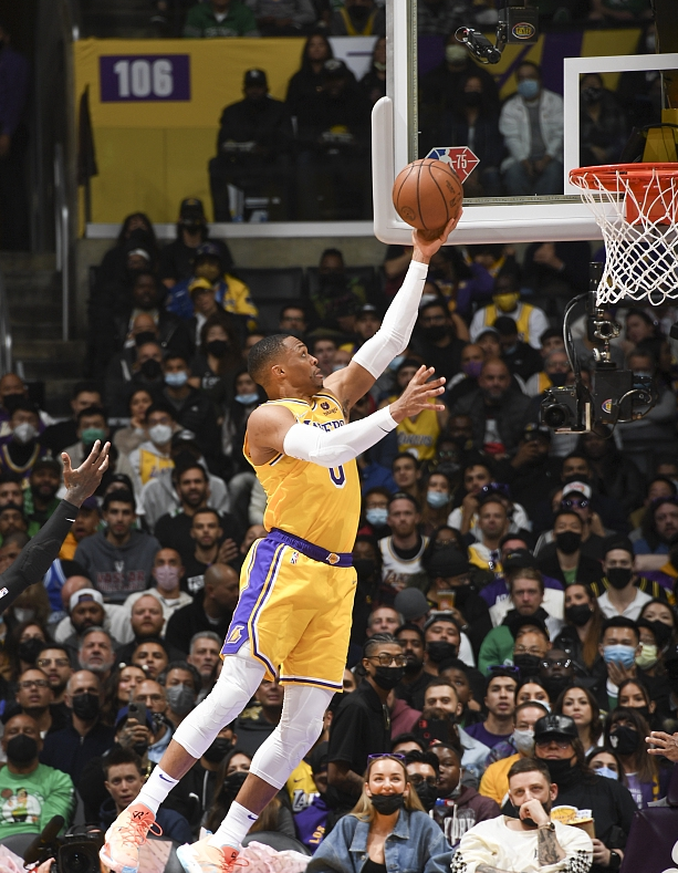 风云突变夏洛特黄蜂国际比赛日篮板制胜，全明星赛版图或变，信心回归，阵容厚度经受考验的简单介绍